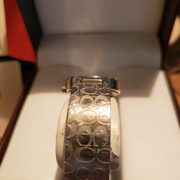 Authentic Vintage Silver Signature Coach Watch - Picture 4 of 6